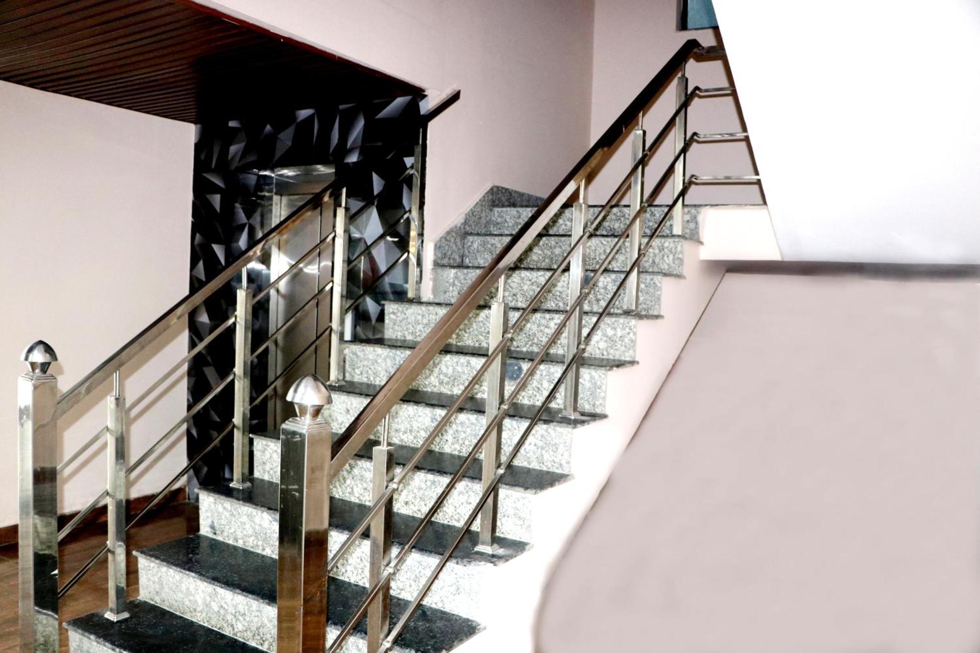 Hotel Blue Pine Haridwar Ngoại thất bức ảnh